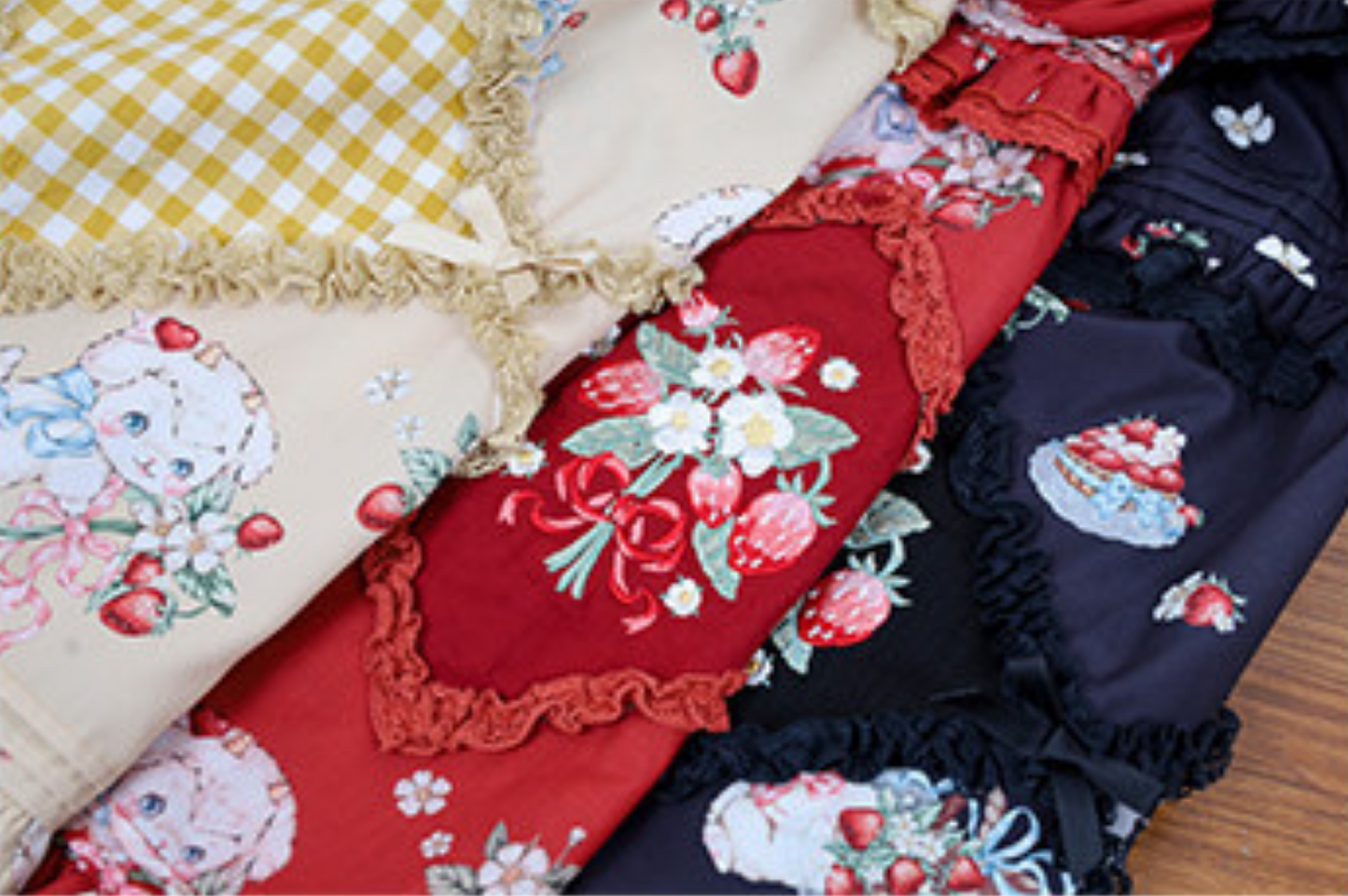 Strawberry Bouquet 前ボタンスカート