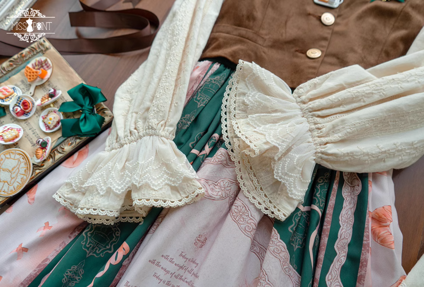 【予約販売】Bread morning パンとリボンの2wayサスペンダースカート