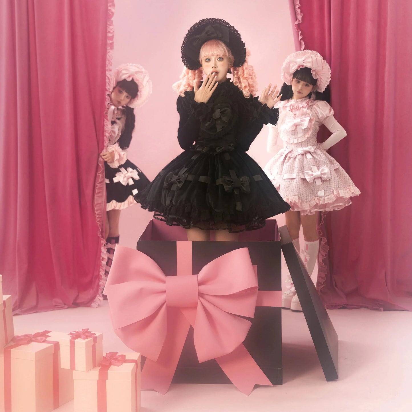 Ribbon Gift Box ミニ丈ジャンパースカートとトップスのセット