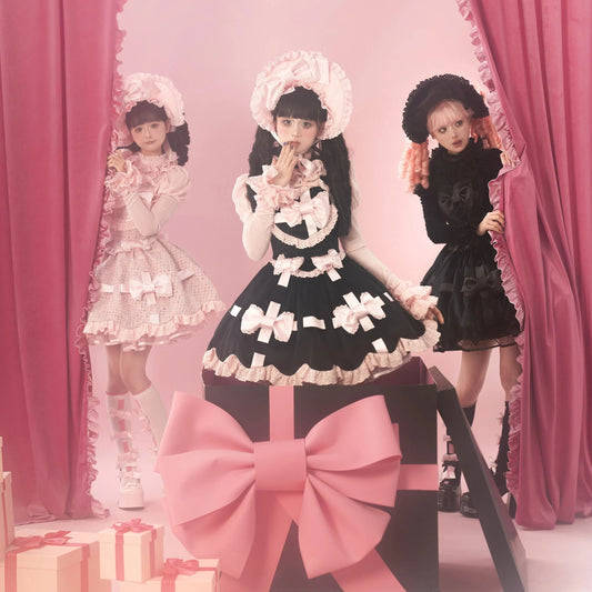 Ribbon Gift Box ミニ丈ジャンパースカートとトップスのセット