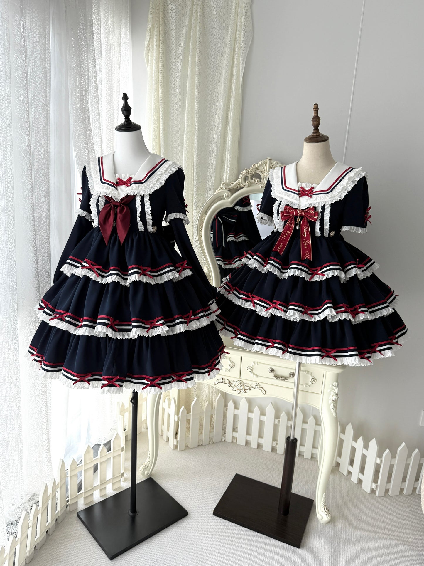 【受注予約4/28まで】セーラー襟と3段フリルの2wayマリンワンピース・ネイビー・ミドル丈