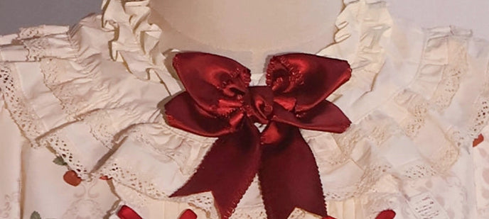 【受注予約8/14まで】 Strawberry Whisper プリント半袖ワンピース