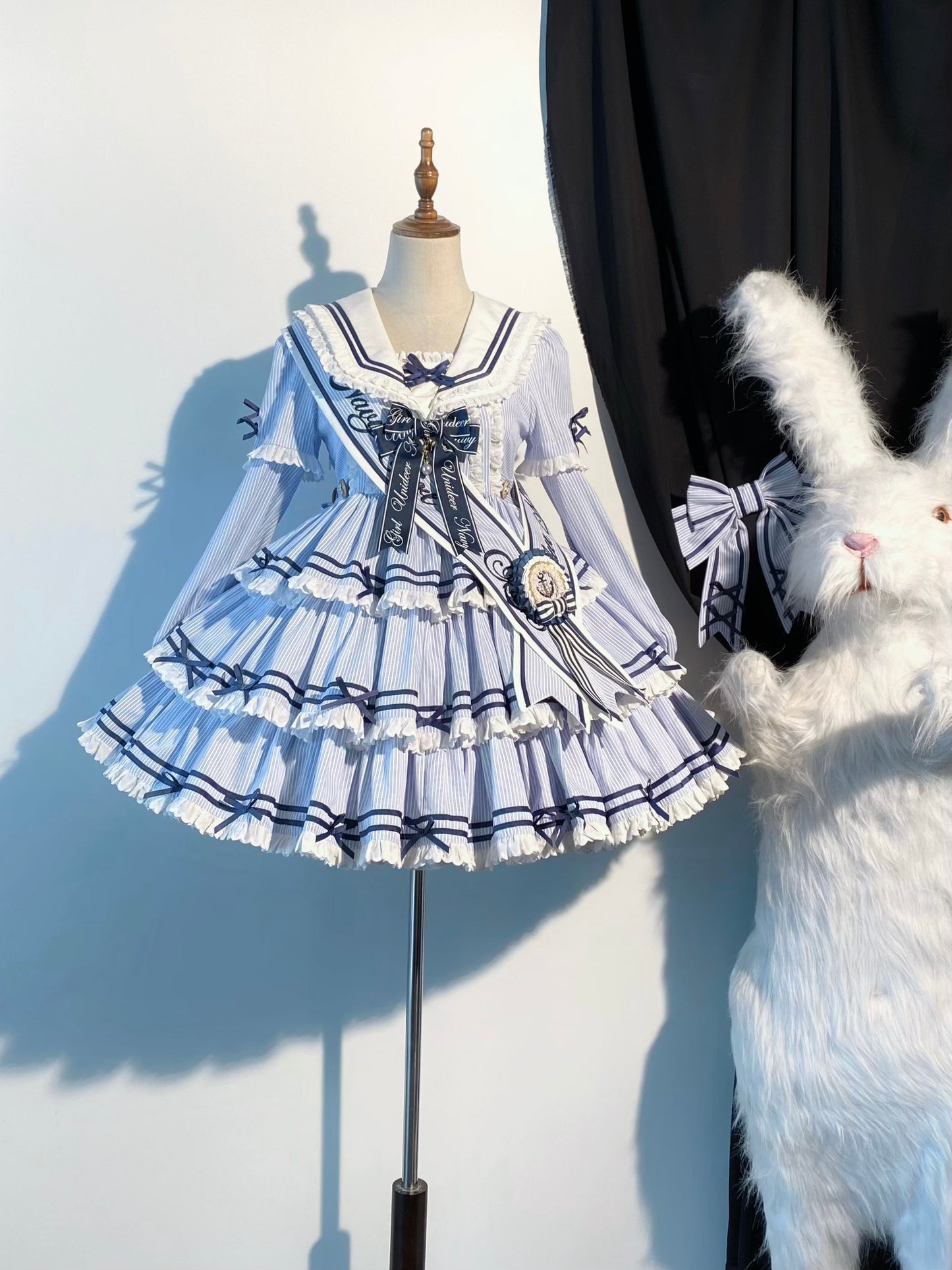 【受注予約4/28まで】セーラー襟と3段フリルの2wayマリンワンピース・ストライプ・ミドル丈