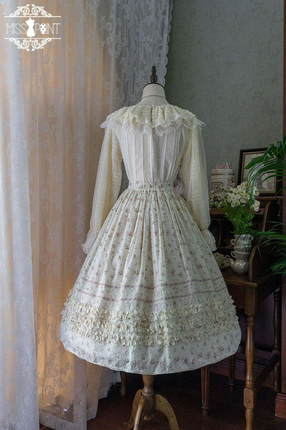 【予約販売】Pink Flower 小花模様のボタン付コットンスカート