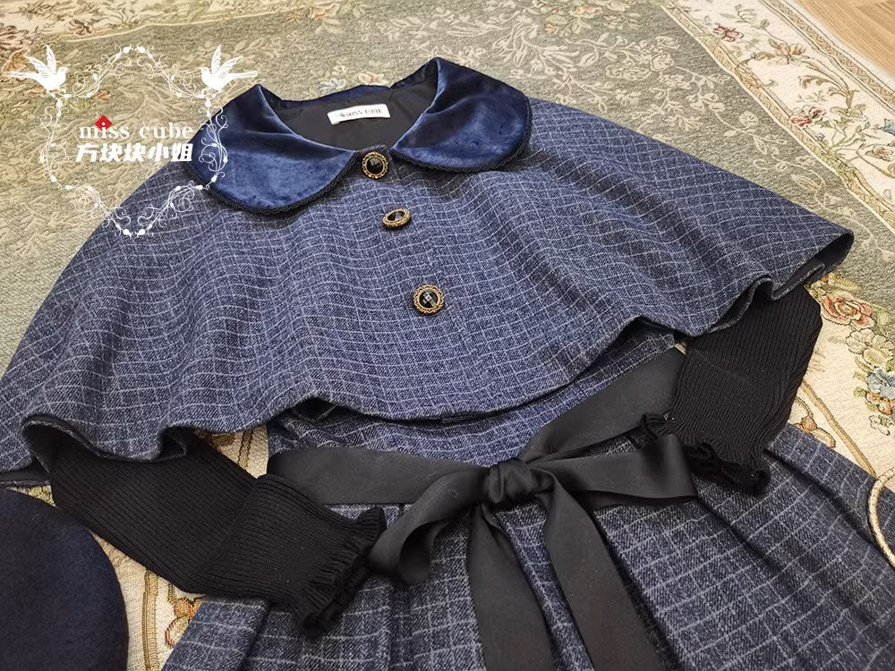 Earl Gray checked cloak