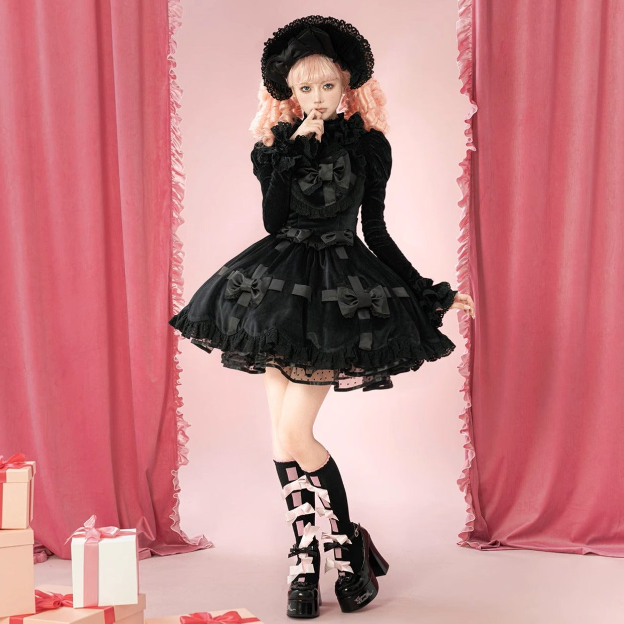 Ribbon Gift Box ミニ丈ジャンパースカートとトップスのセット