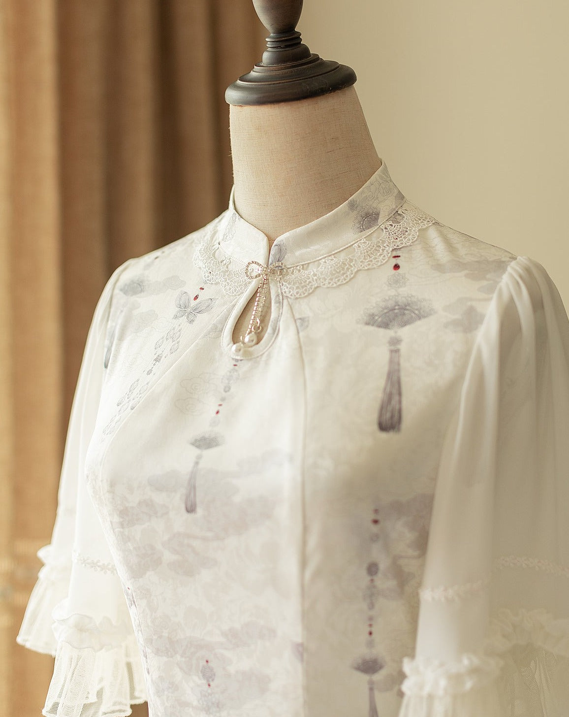 Butterfly Fan Painting Hana Lori Elegant China Dress Sheer Frill ver