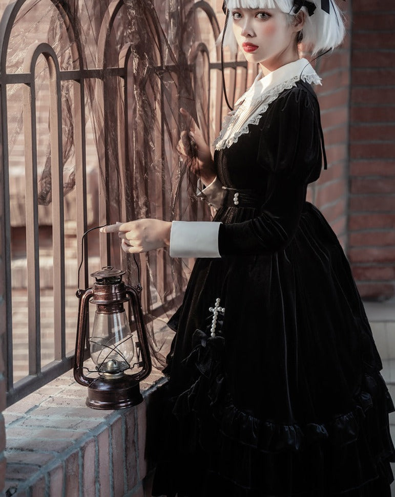 黒のベルベット パールクロスワンピース