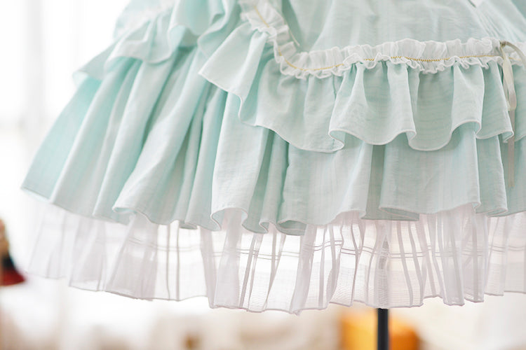 Retro movie star double-breasted dress