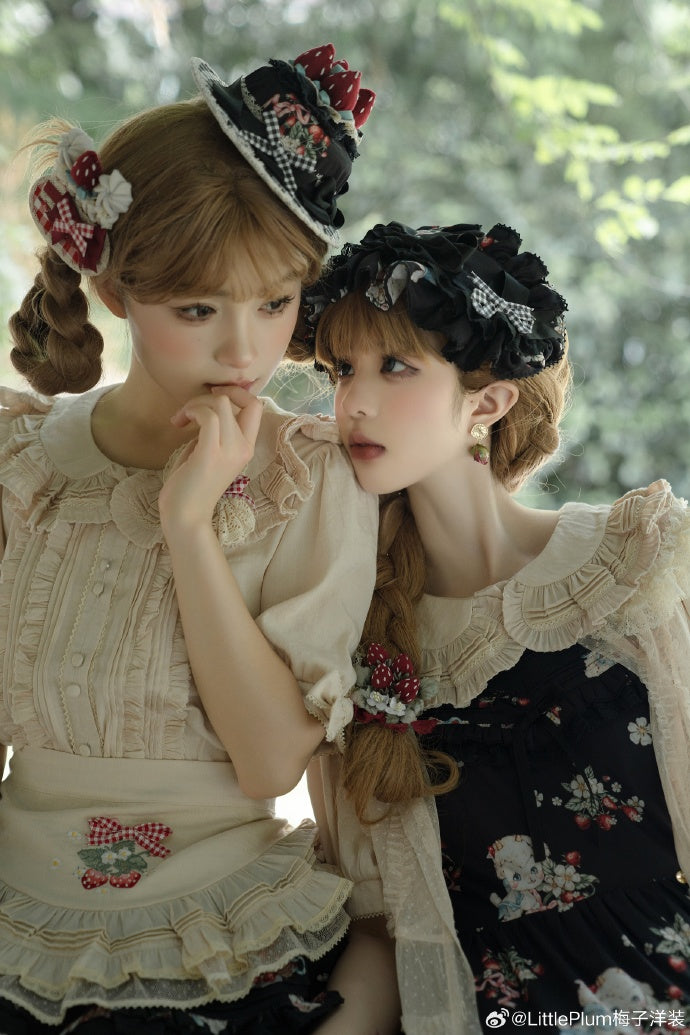 Strawberry Bouquet Ruffled round-collar short-sleeve blouse