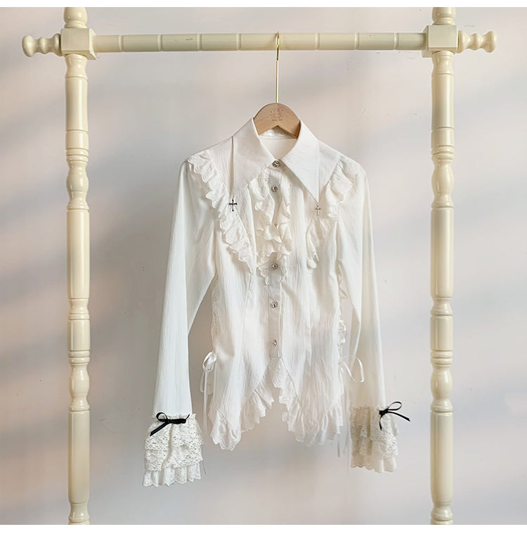 十字架付ジャボタイブラウス