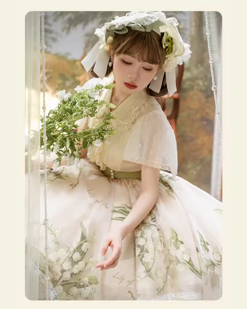Return of happiness Suzuran print skirt short length