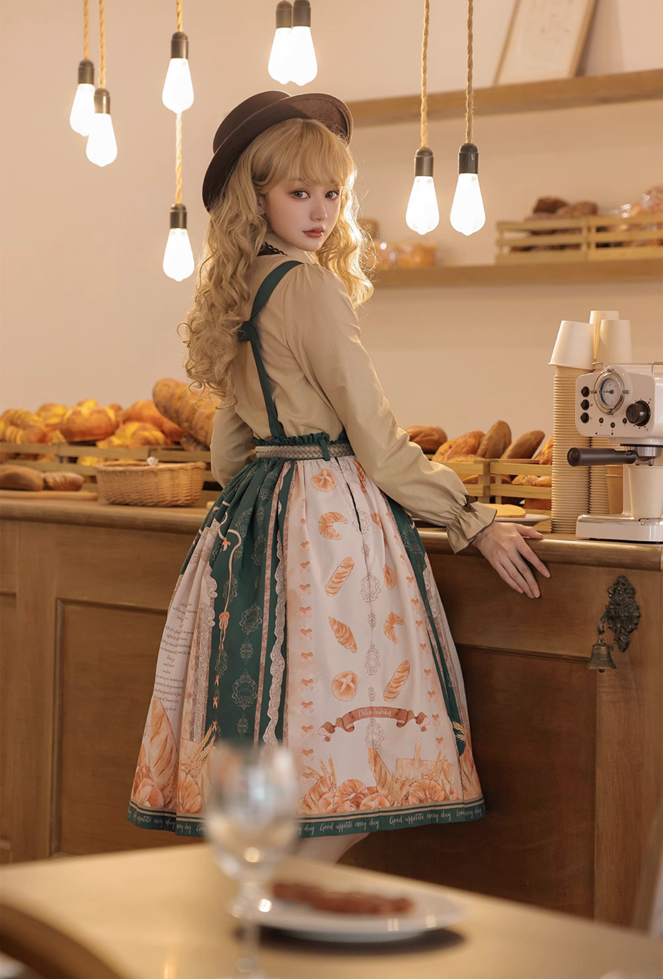 Bread morning 2way suspender skirt with bread and ribbon