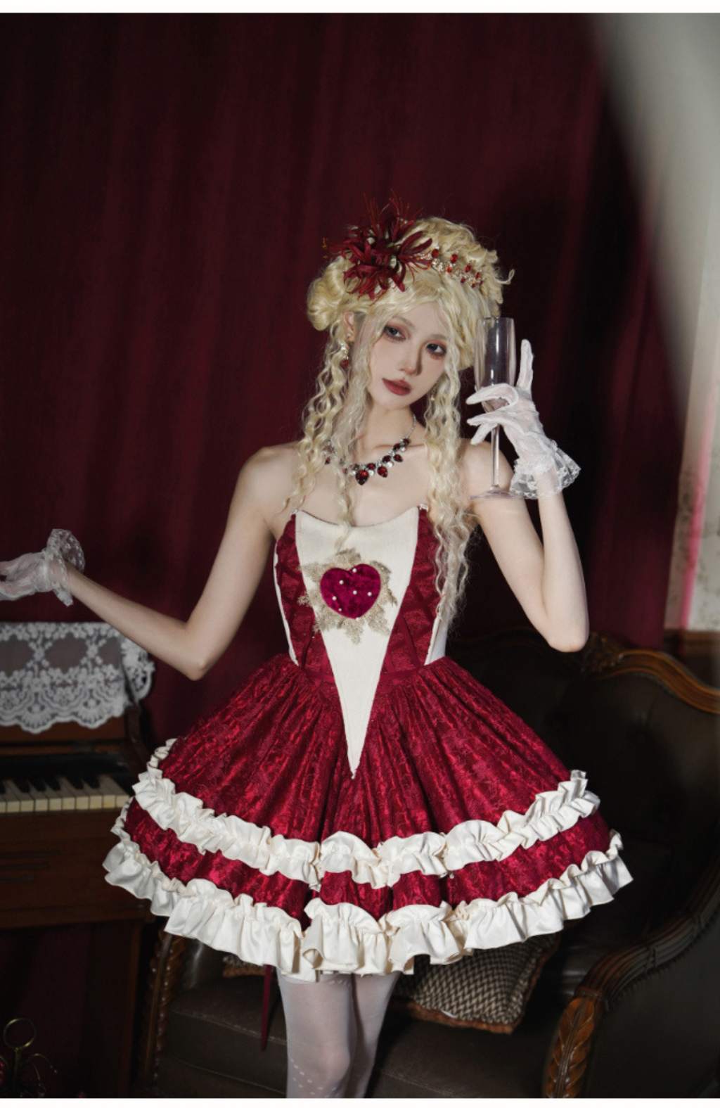 Heart of Mary カットデザインジャンパースカートとジャケット