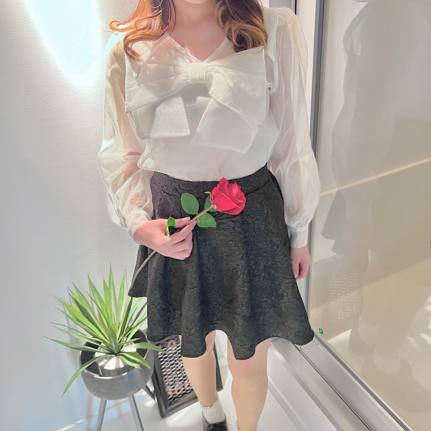 Ribbon blouse rose pattern skirt setup