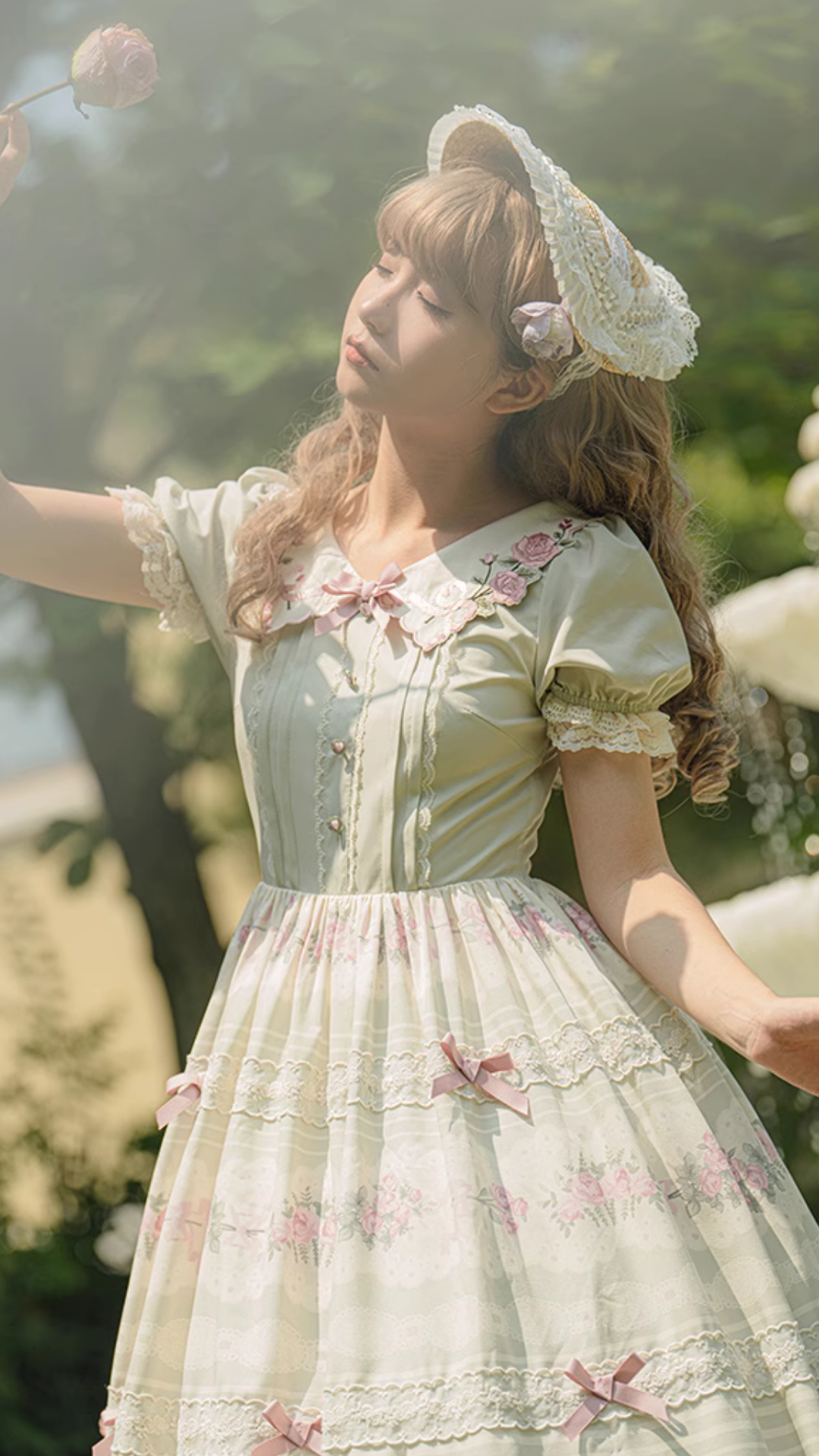 花の旋律 ピスタチオグリーンの半袖ワンピース