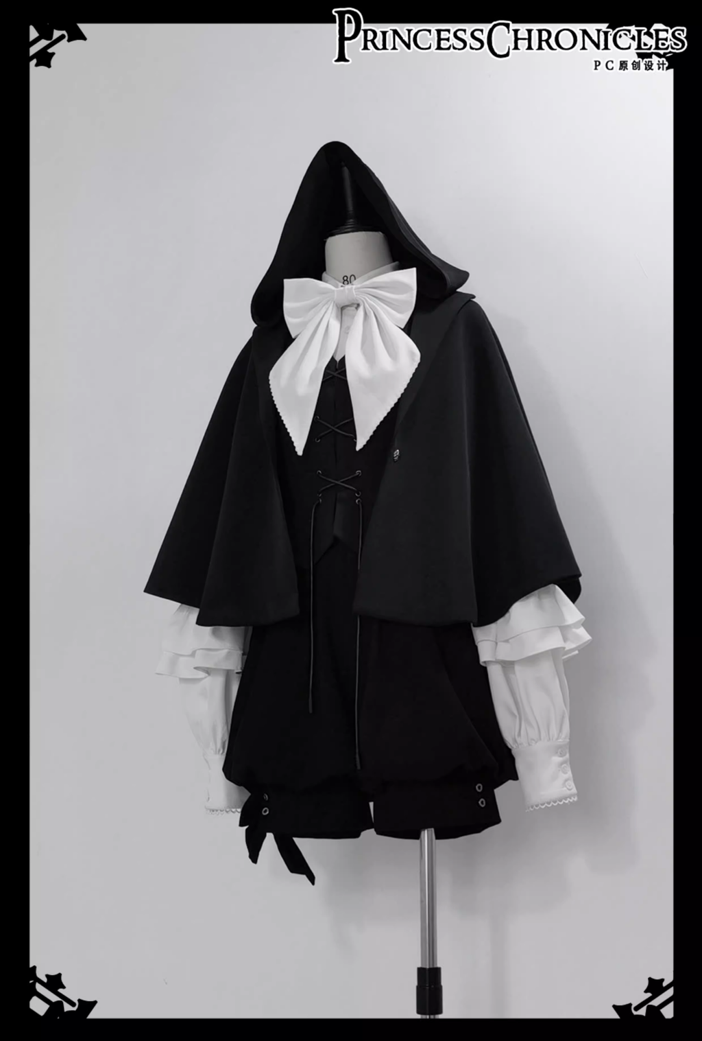 【予約販売】Black Rabbit うさ耳フードベスト・マント・ショートパンツ
