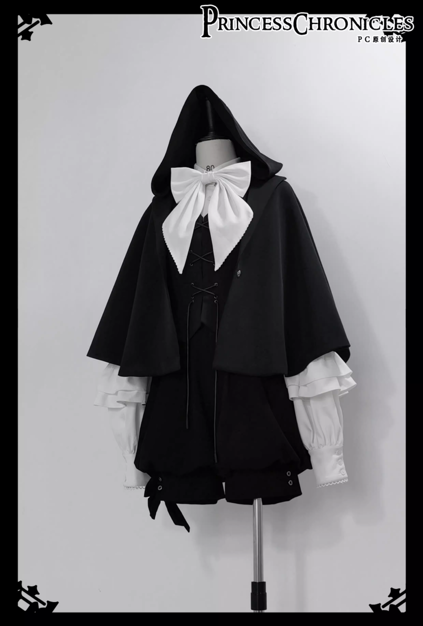 【予約販売】Black Rabbit うさ耳フードベスト・マント・ショートパンツ