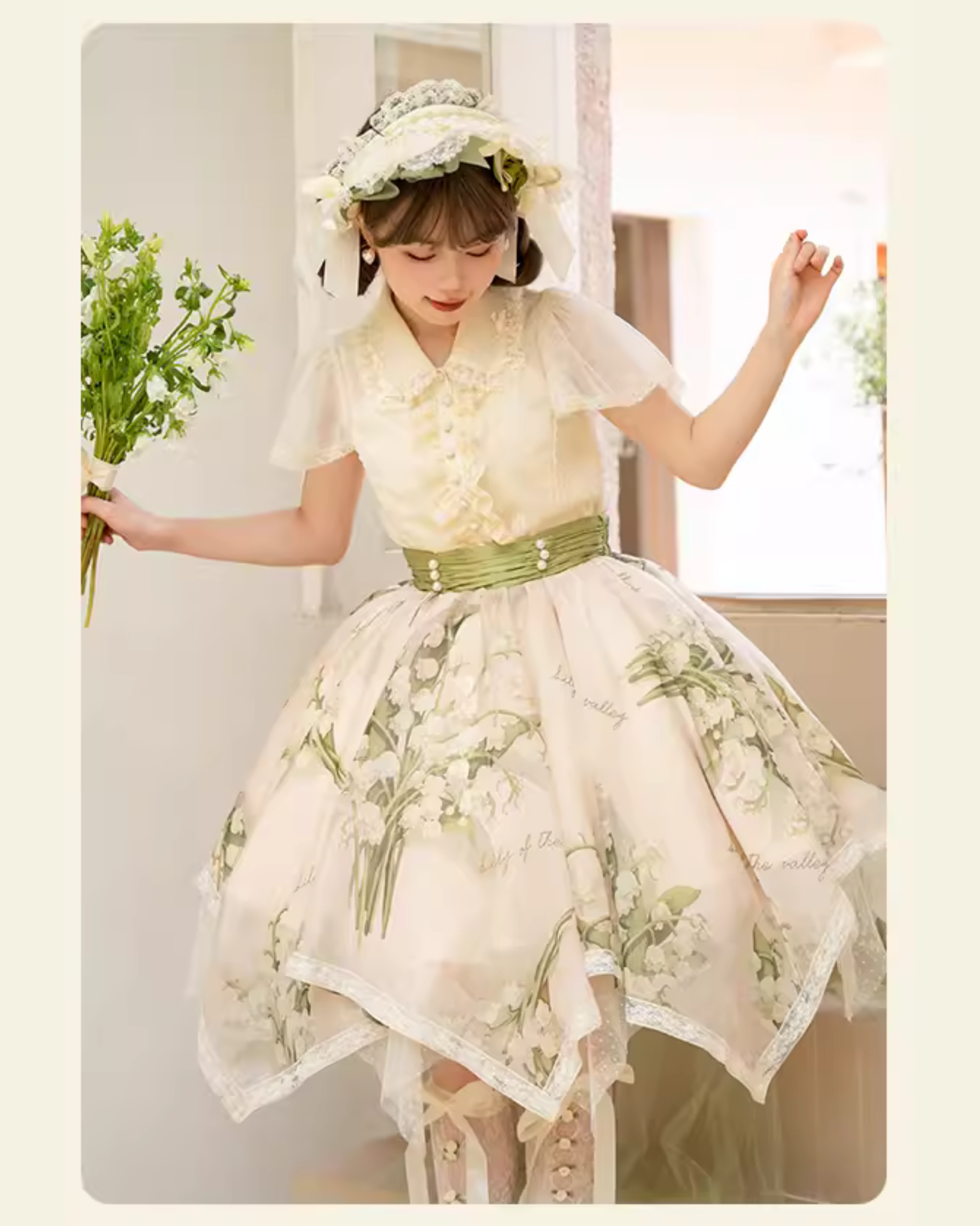 Return of happiness Suzuran print skirt short length