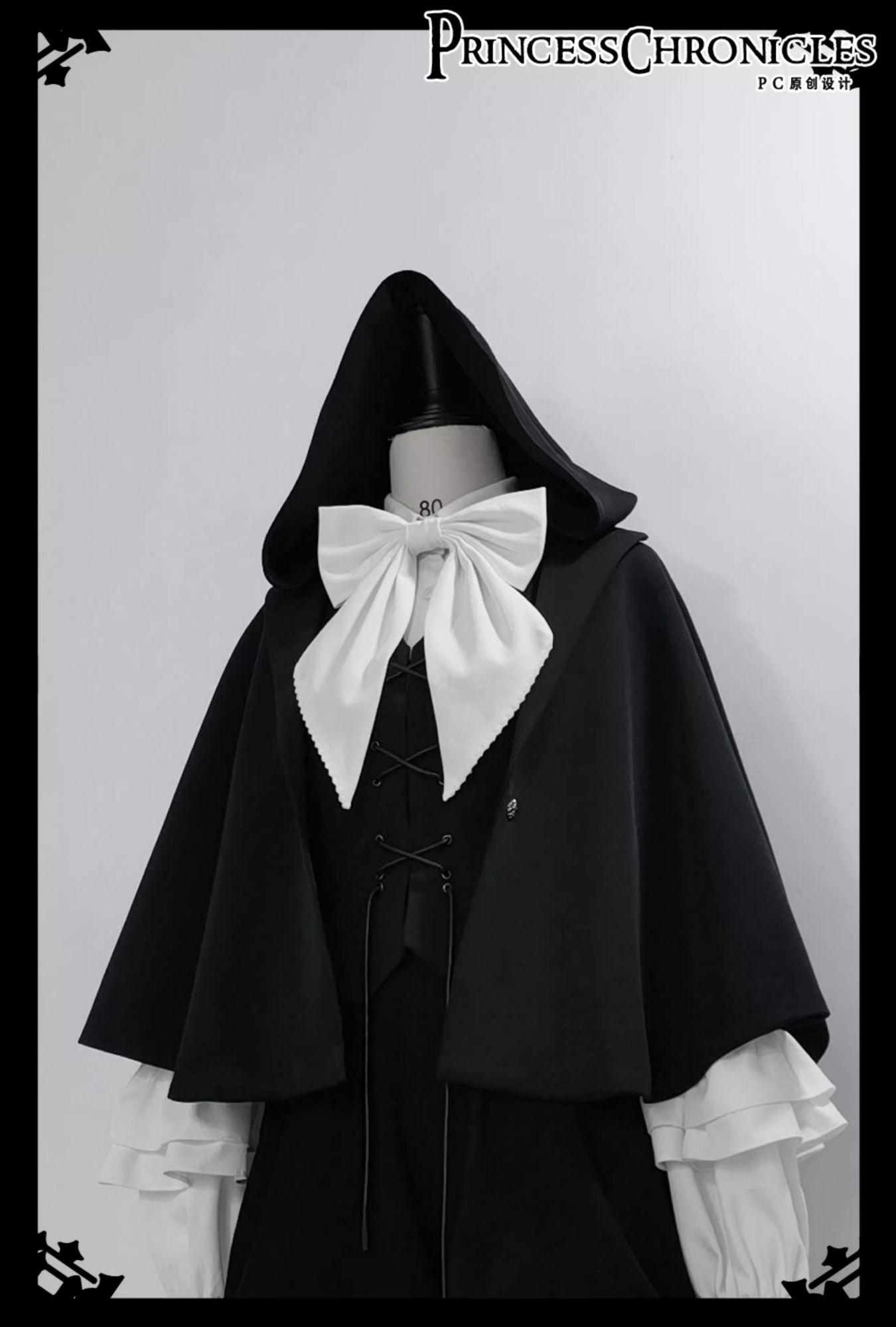 【予約販売】Black Rabbit うさ耳フードベスト・マント・ショートパンツ