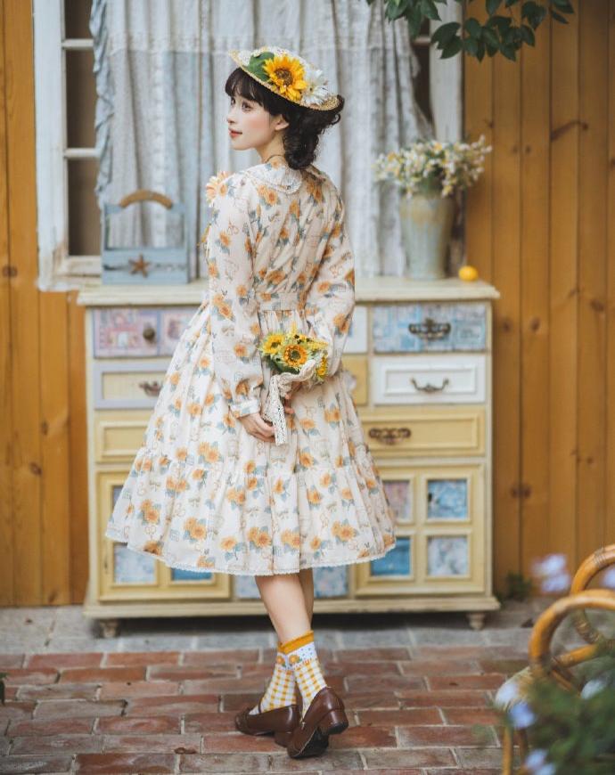 [Pre-order] Gardening Sunflower Daily Dress
