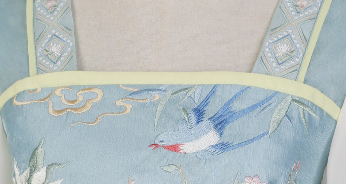花緑青色の刺繍入り華ロリワンピース