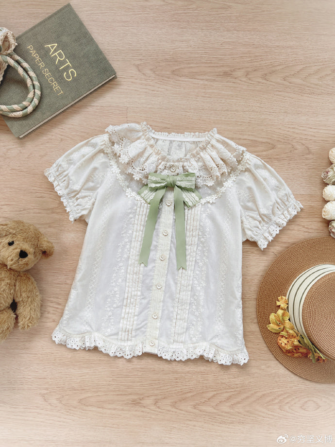 【受注予約8/18まで】White Blooming Season 半袖ブラウス