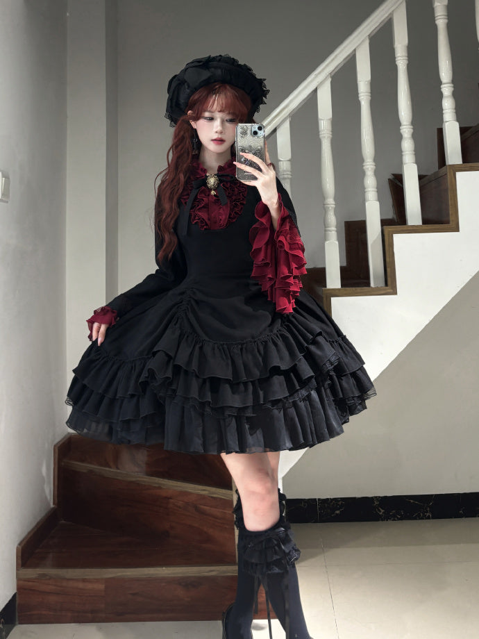 [Pre-orders available until November 12th] Yoiyami Rose Elegant Gothic Frill Dress