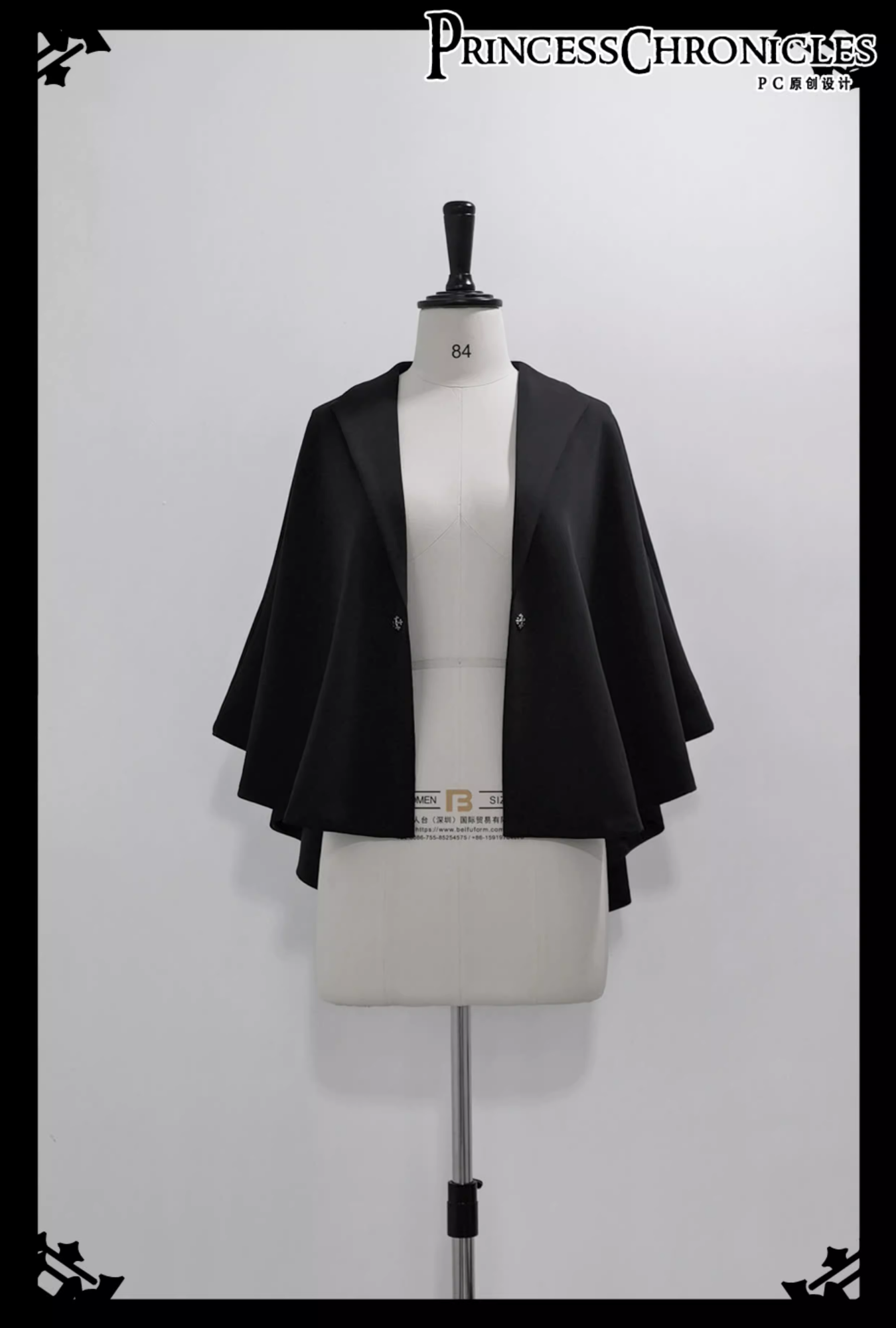 【予約販売】Black Rabbit うさ耳フードベスト・マント・ショートパンツ