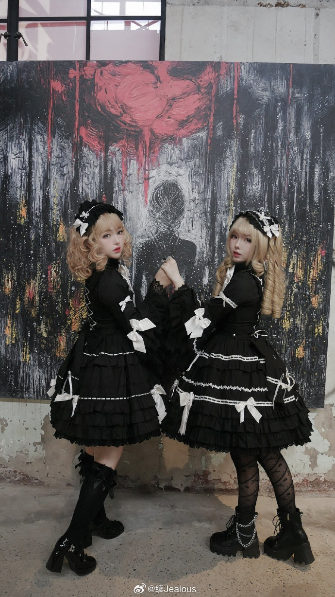 [Pre-orders available until 8/15] Labyrinth Doll 3-piece set: jumper skirt, princess sleeves, and cape