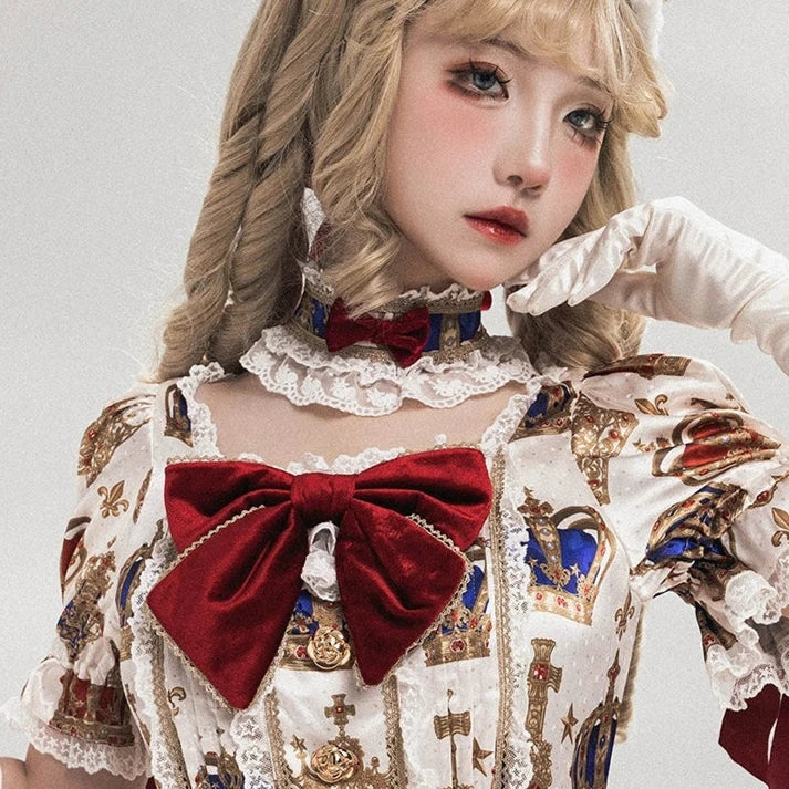 [Pre-orders available until 9/15] Star Crown Velvet Ribbon Print Dress