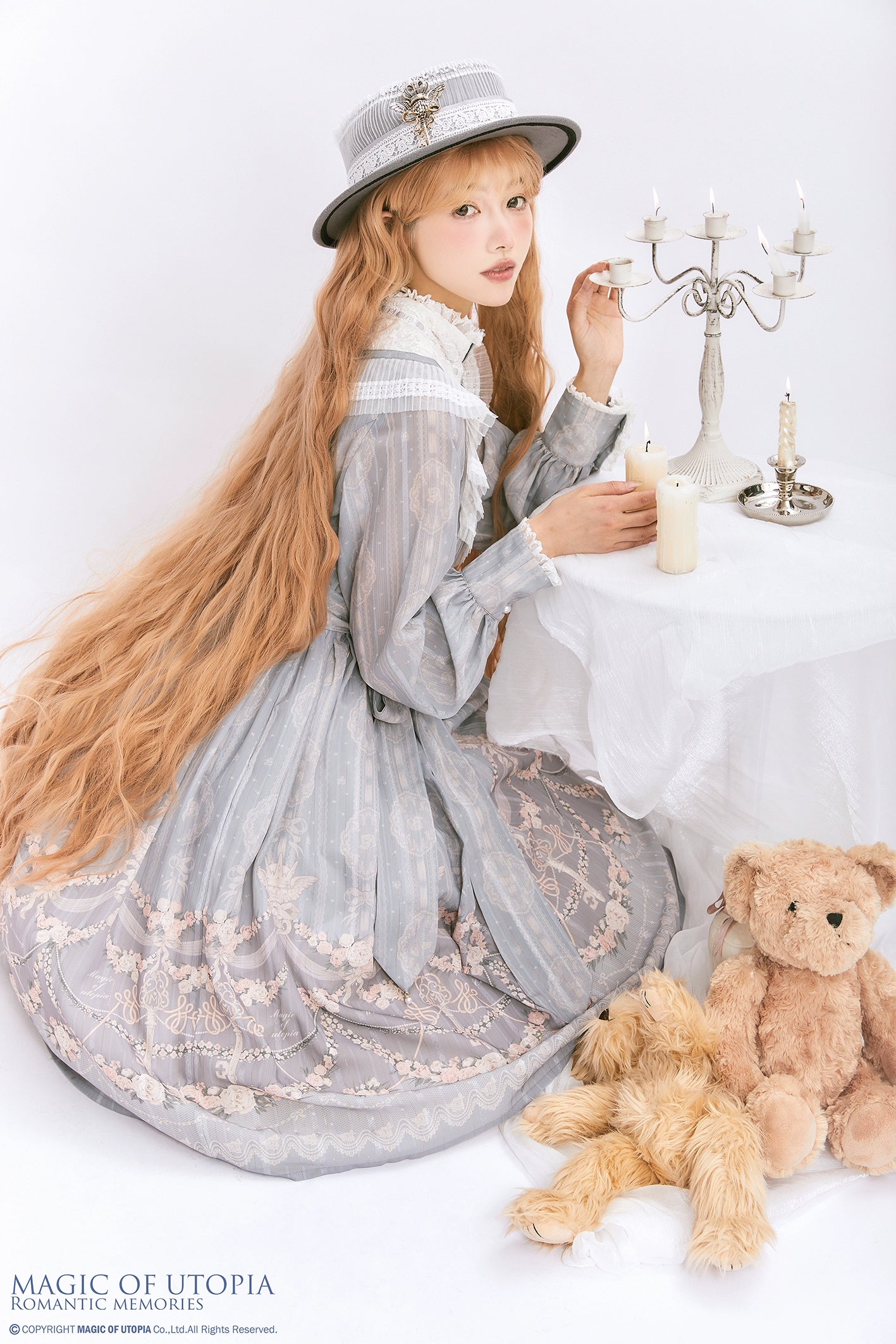 Romantic Memories スタンドカラーワンピース