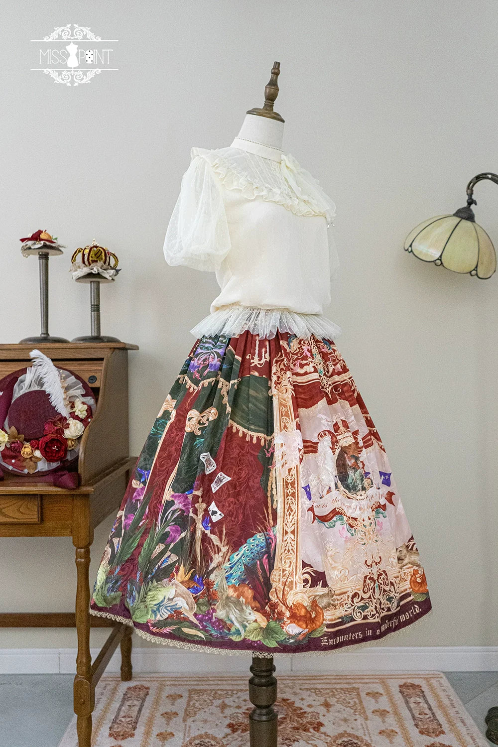 [Pre-order] Wanhua Mirror Western Aristocrat-style Skirt, Lace Type
