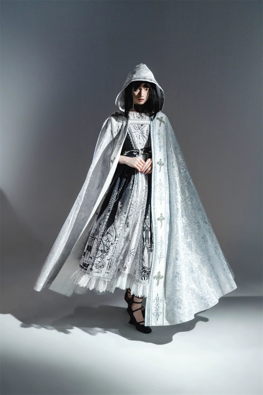 [Sale period ended] Sanctuary Gothic Lolita long cloak