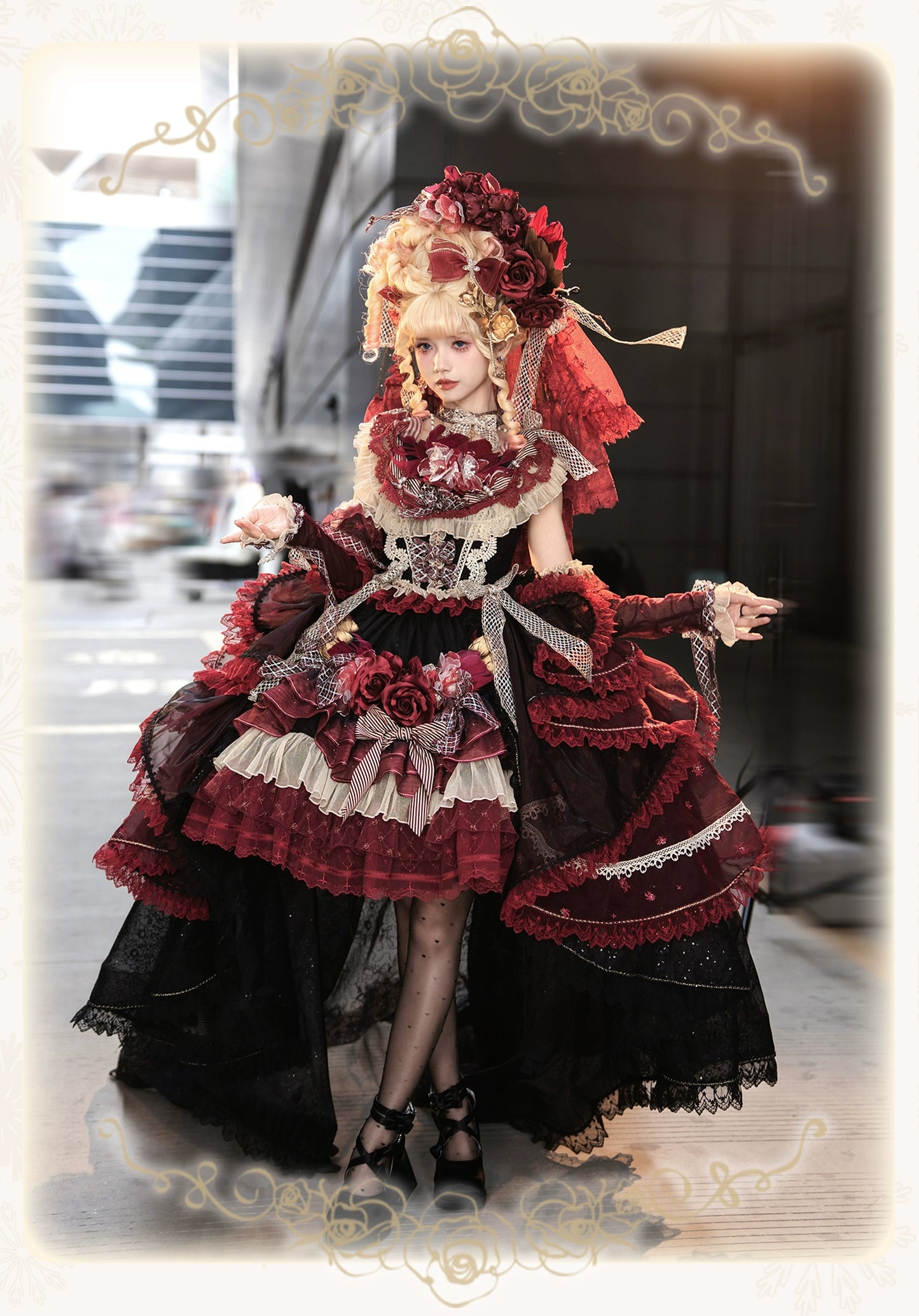 【受注予約8/13まで】Snow Rose Princess トレーン付きドレス・レッド×ブラック（ゴールド）