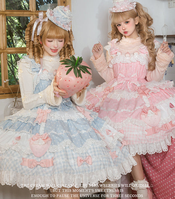 【受注予約11/18まで】Strawberry Cake Guide ティアードジャンパースカート