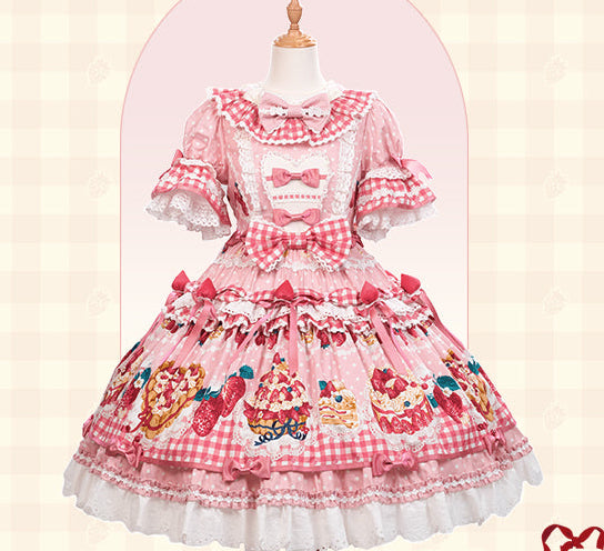 【受注予約11/18まで】Strawberry Cake Guide プリントワンピース