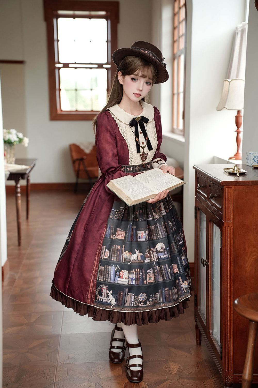 【受注予約11/6まで】German Bookcase ワンピース（ケープなし）