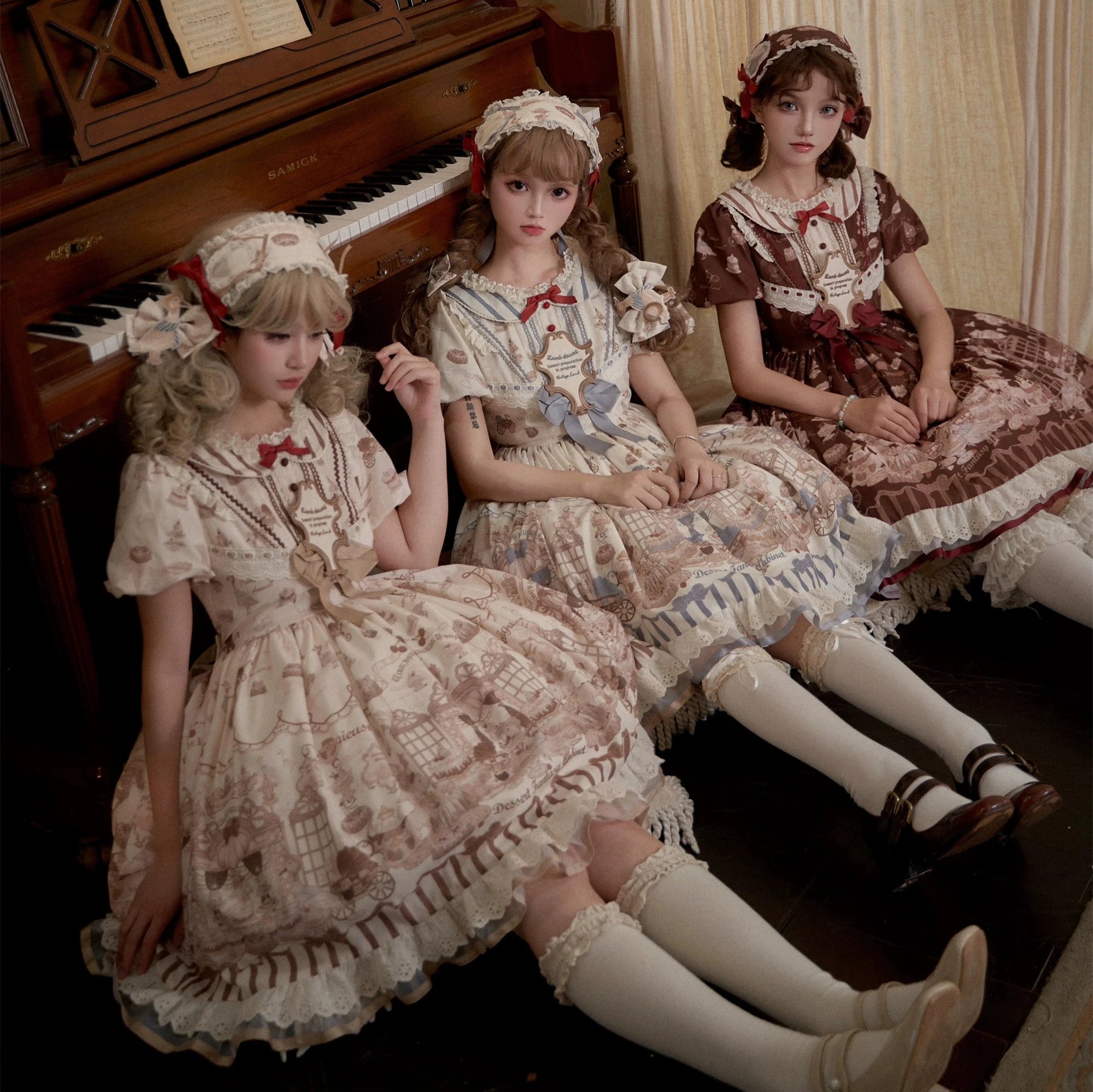 [Pre-orders available until 10/28] Antique Dessert Room Short Sleeve Dress