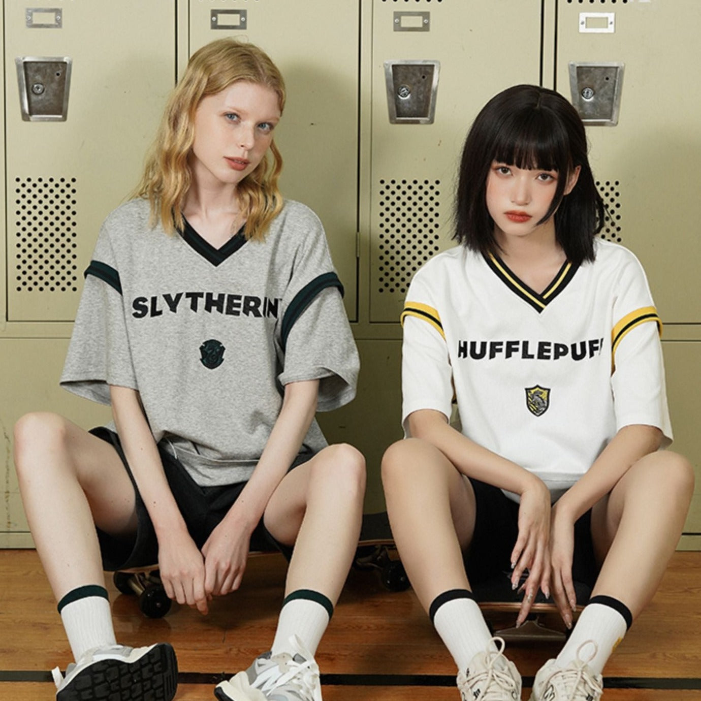 Hogwarts School of Witchcraft and Wizardry V-Neck Pullover