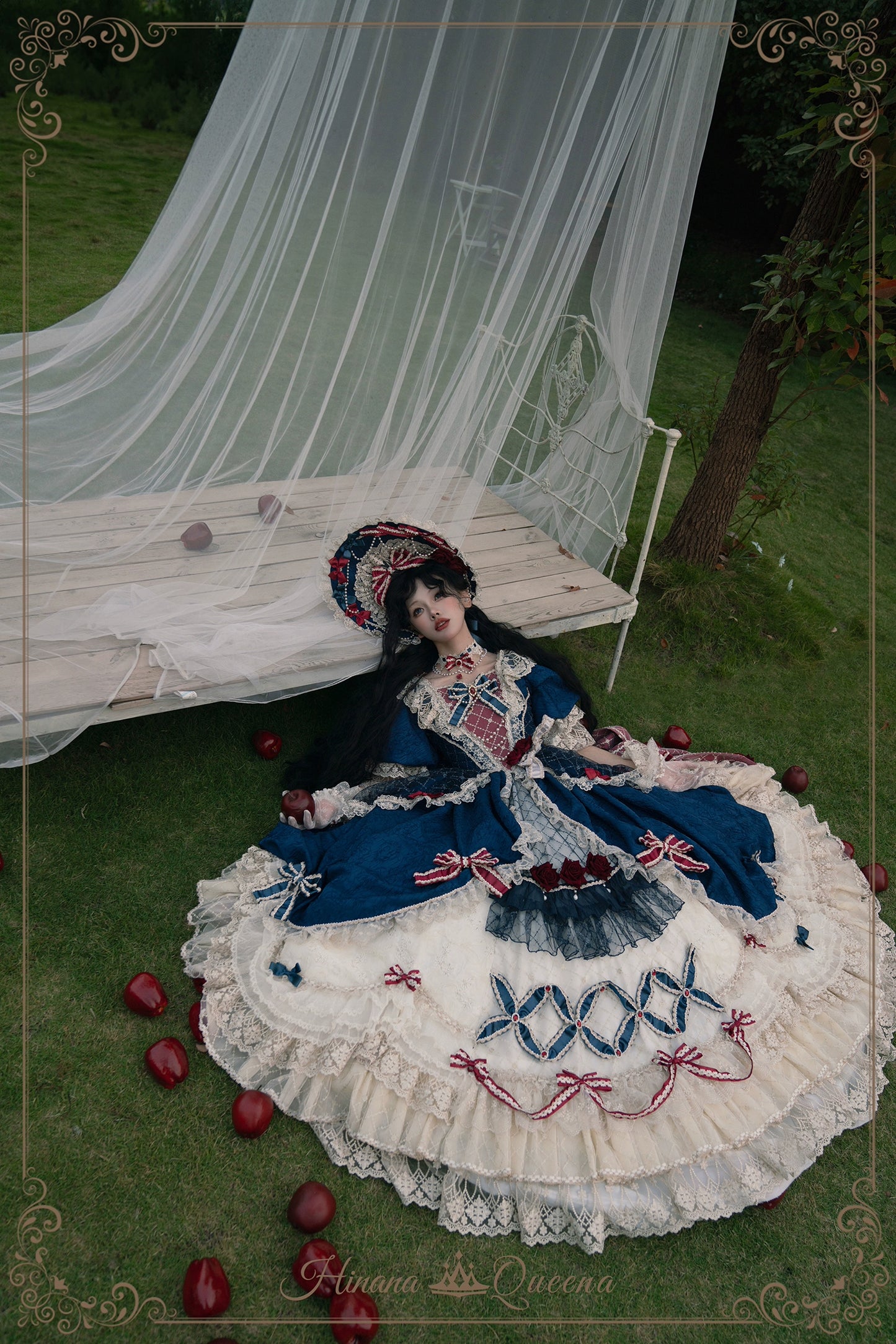 【受注予約6/26まで】Mirror Snow White プリンセスロングドレス・ネイビー