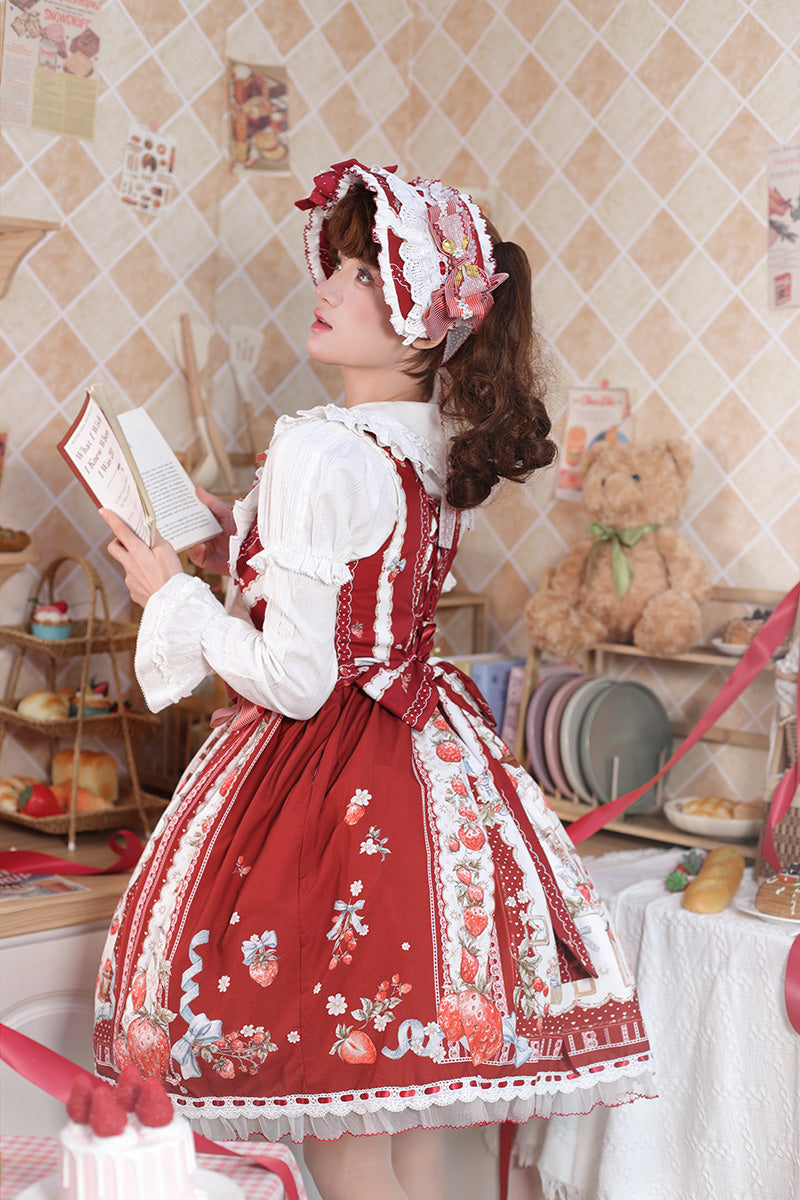 [Pre-orders available until 2/26] Strawberry Manor Print Jumper Skirt