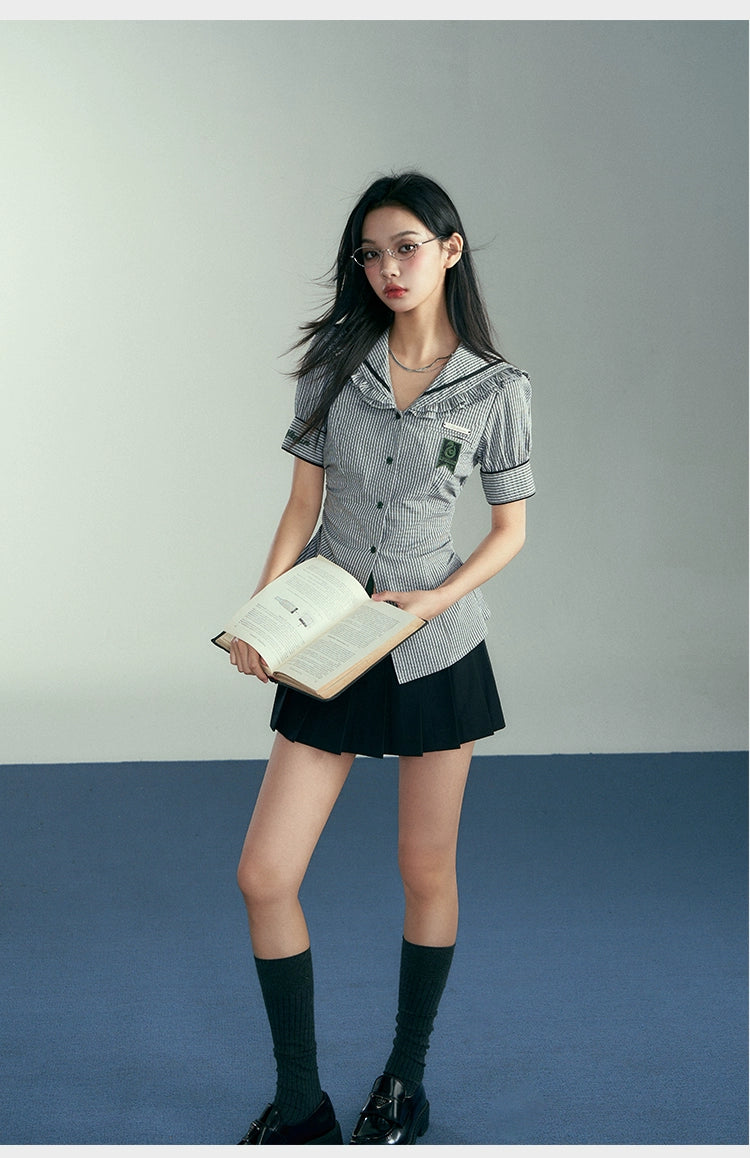 [Pre-order] Hogwarts School of Witchcraft and Wizardry Sailor Collar Striped Blouse