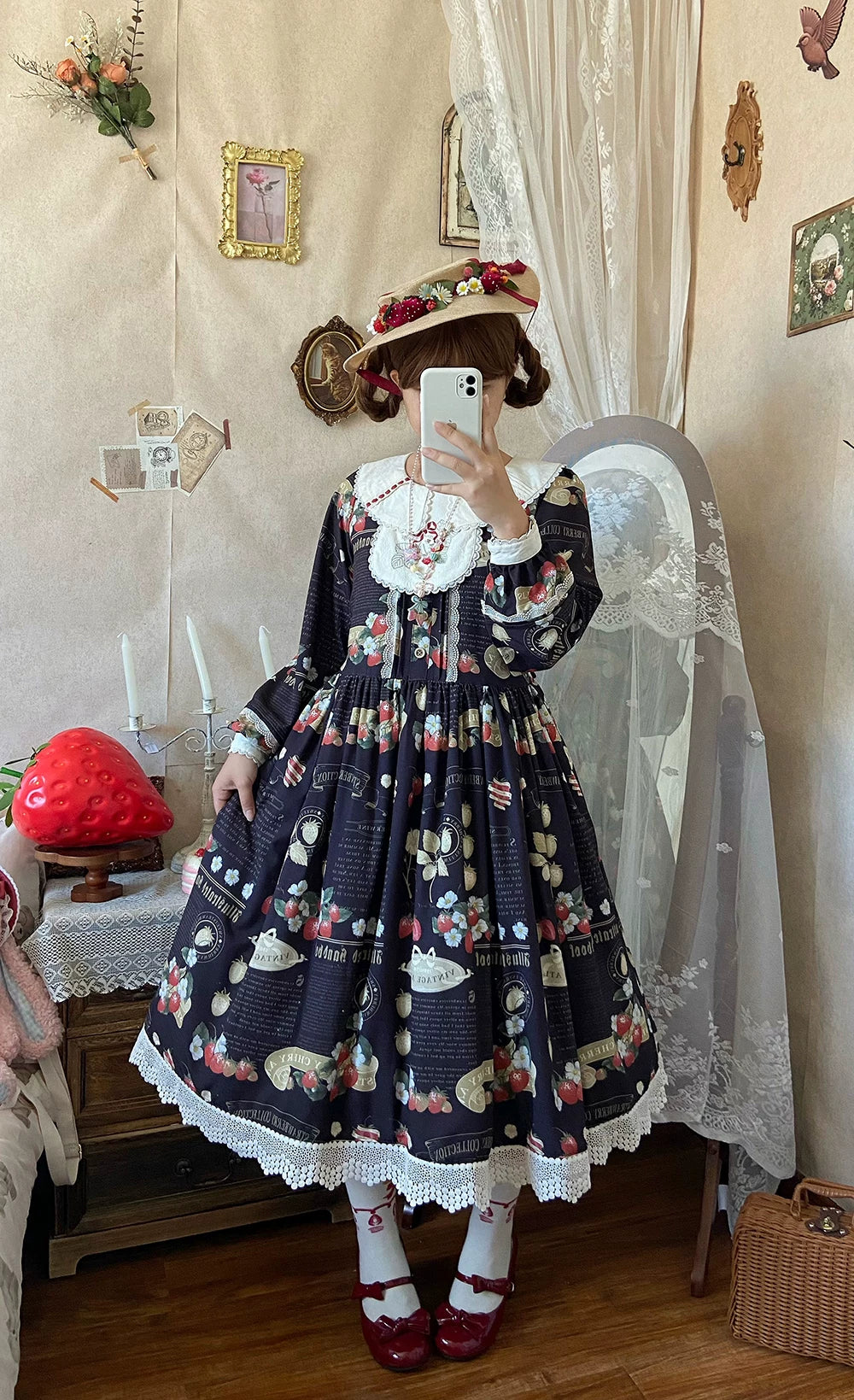 【受注予約9/16まで】Strawberry Journal2.0 ビブ付きワンピース