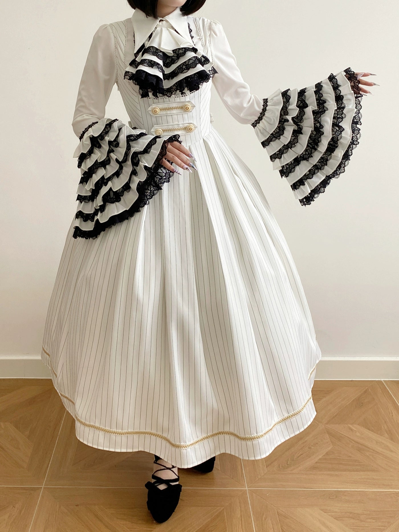 [Pre-orders available until 9/29] Bright Moon Corset Jumper Skirt Stripe [White]