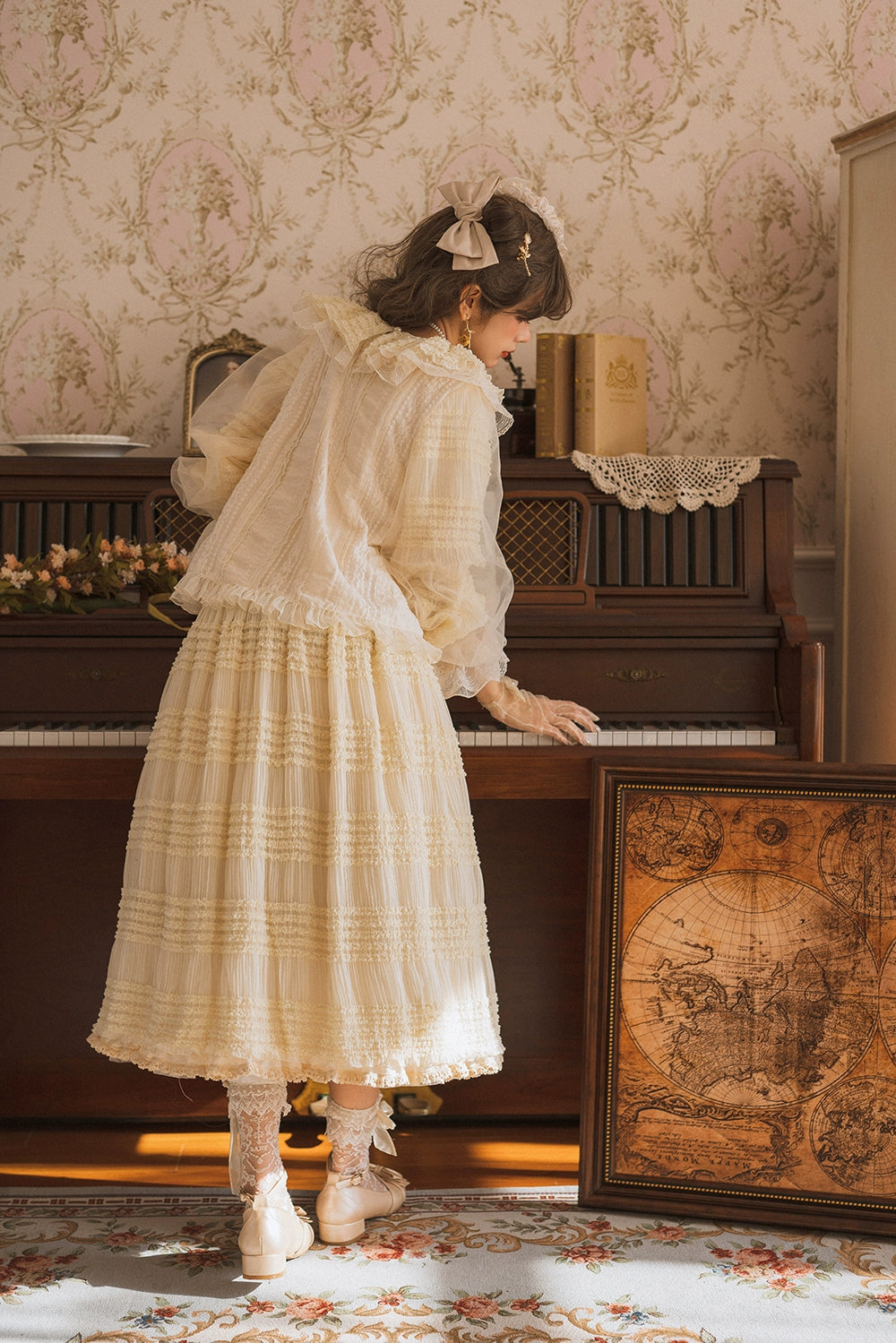 [Pre-orders available until 2/19] Cat Rose Tea Party Ruffled Long Sleeve Blouse