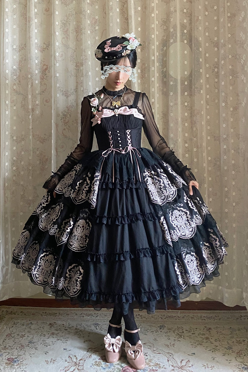 【受注予約9/25まで】Noble Garden 刺繍ジャンパースカート