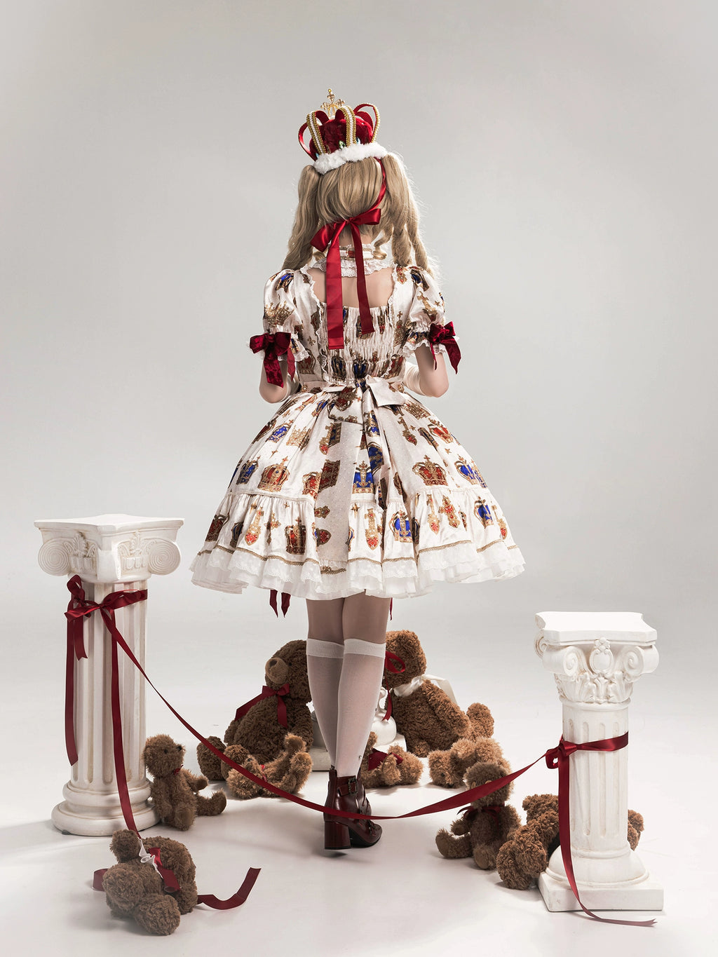 [Resale/Pre-orders available until 3/9] Star Crown Velvet Ribbon Print Dress