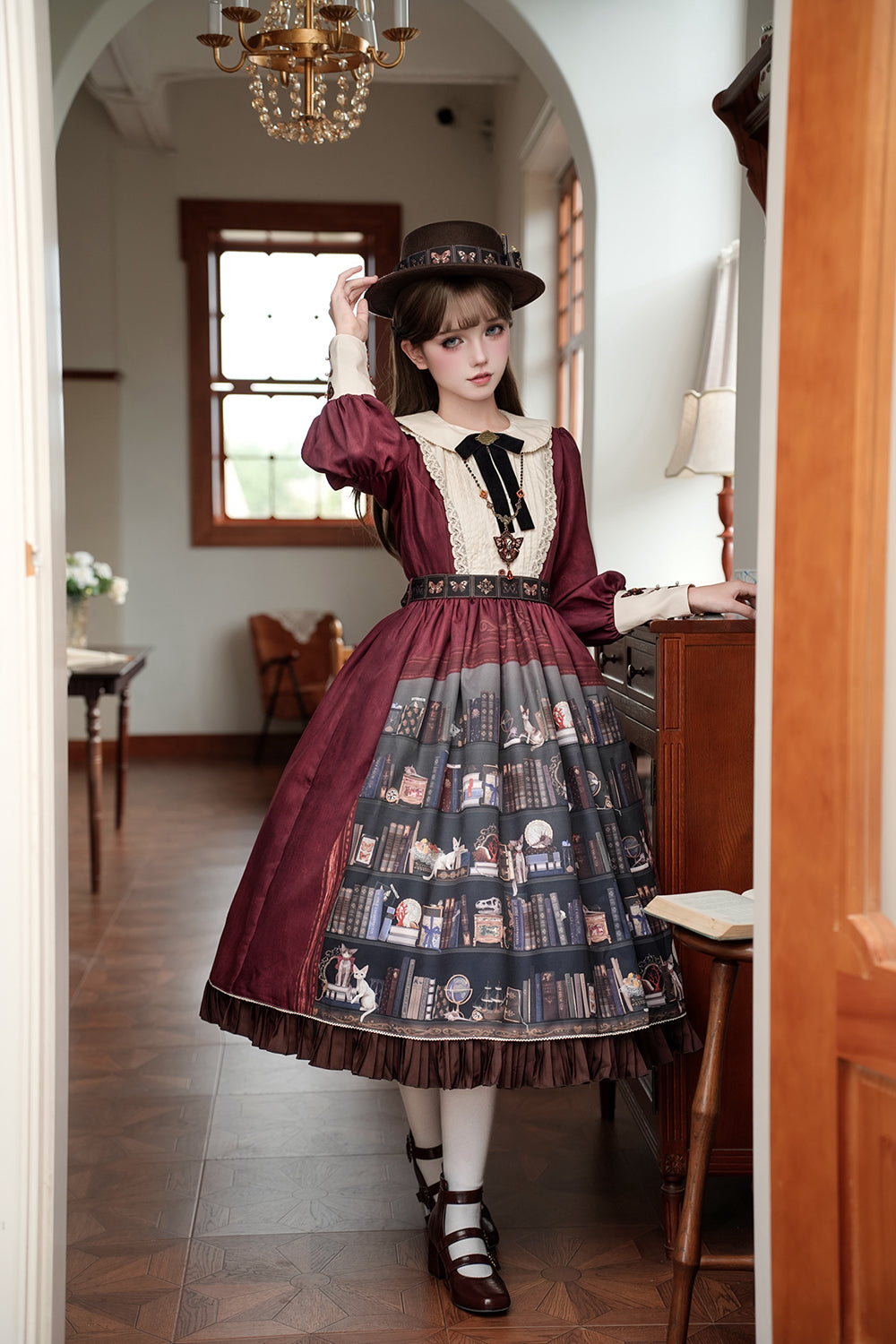 【受注予約11/6まで】German Bookcase ワンピース（ケープなし）