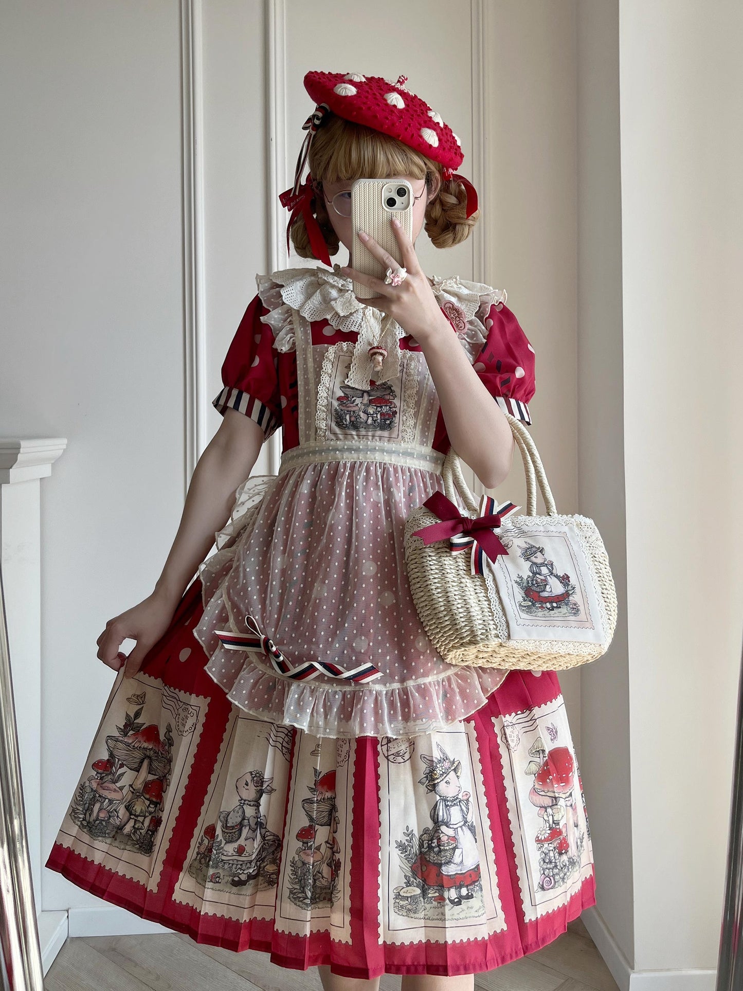 キノコとウサギの切手デザインワンピース